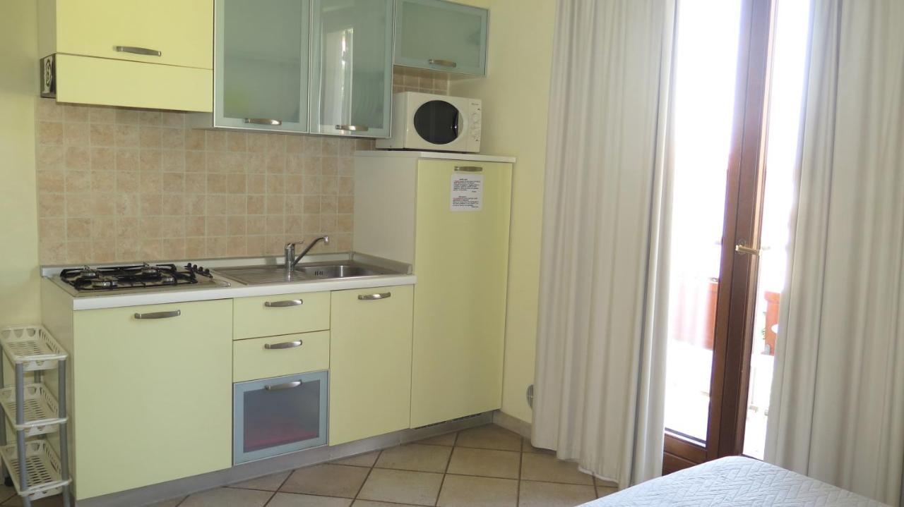 Residenza Turistico Alberghiera Corallo Кастильоне-делла-Пеская Экстерьер фото