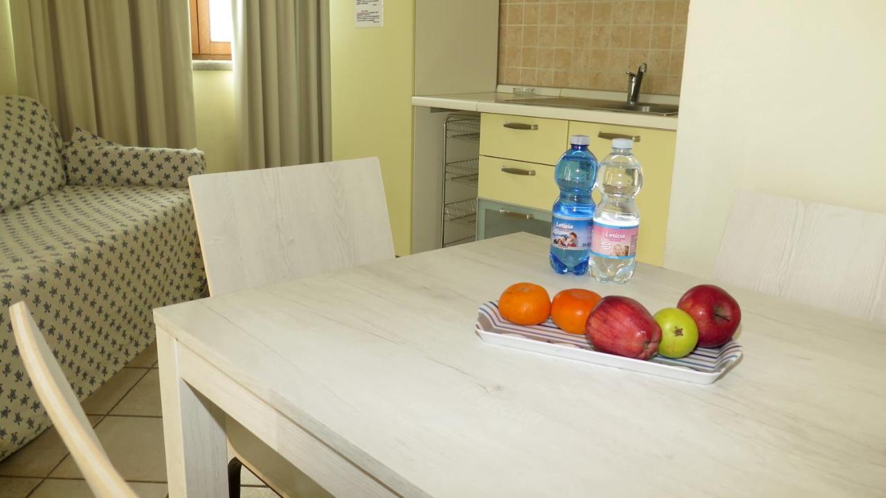 Residenza Turistico Alberghiera Corallo Кастильоне-делла-Пеская Экстерьер фото